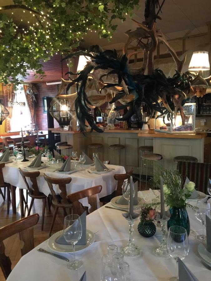 Murmeltier Hausen im Tal Bagian luar foto