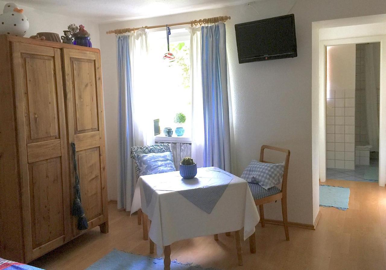 Murmeltier Hausen im Tal Bagian luar foto